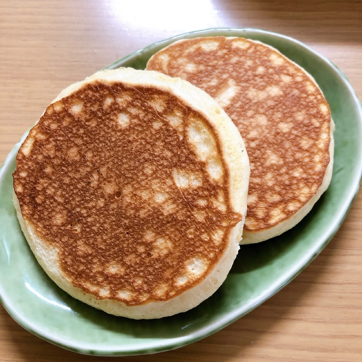 小麦粉で作る♪王道のホットケーキ